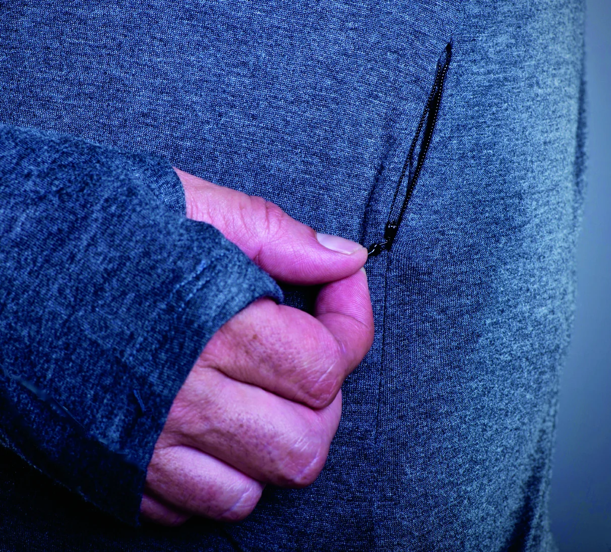 Concealed side zip pocket